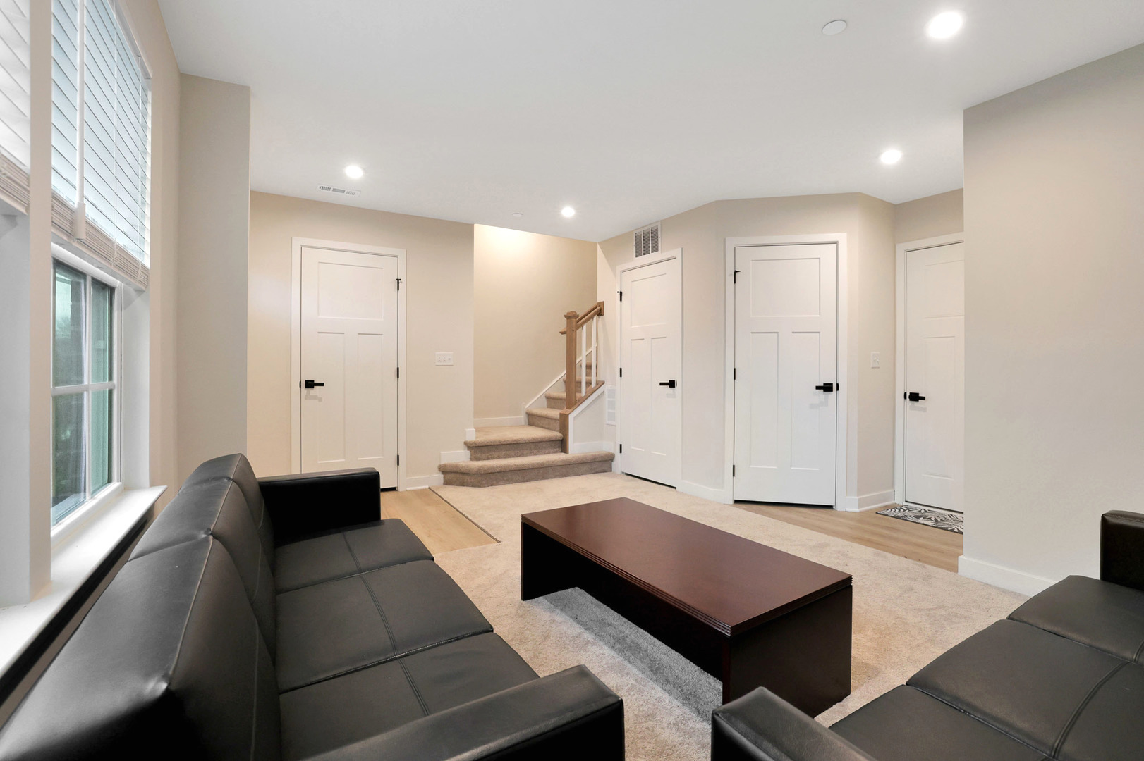 155 Canterbury Way, Lake Zurich, IL 60047