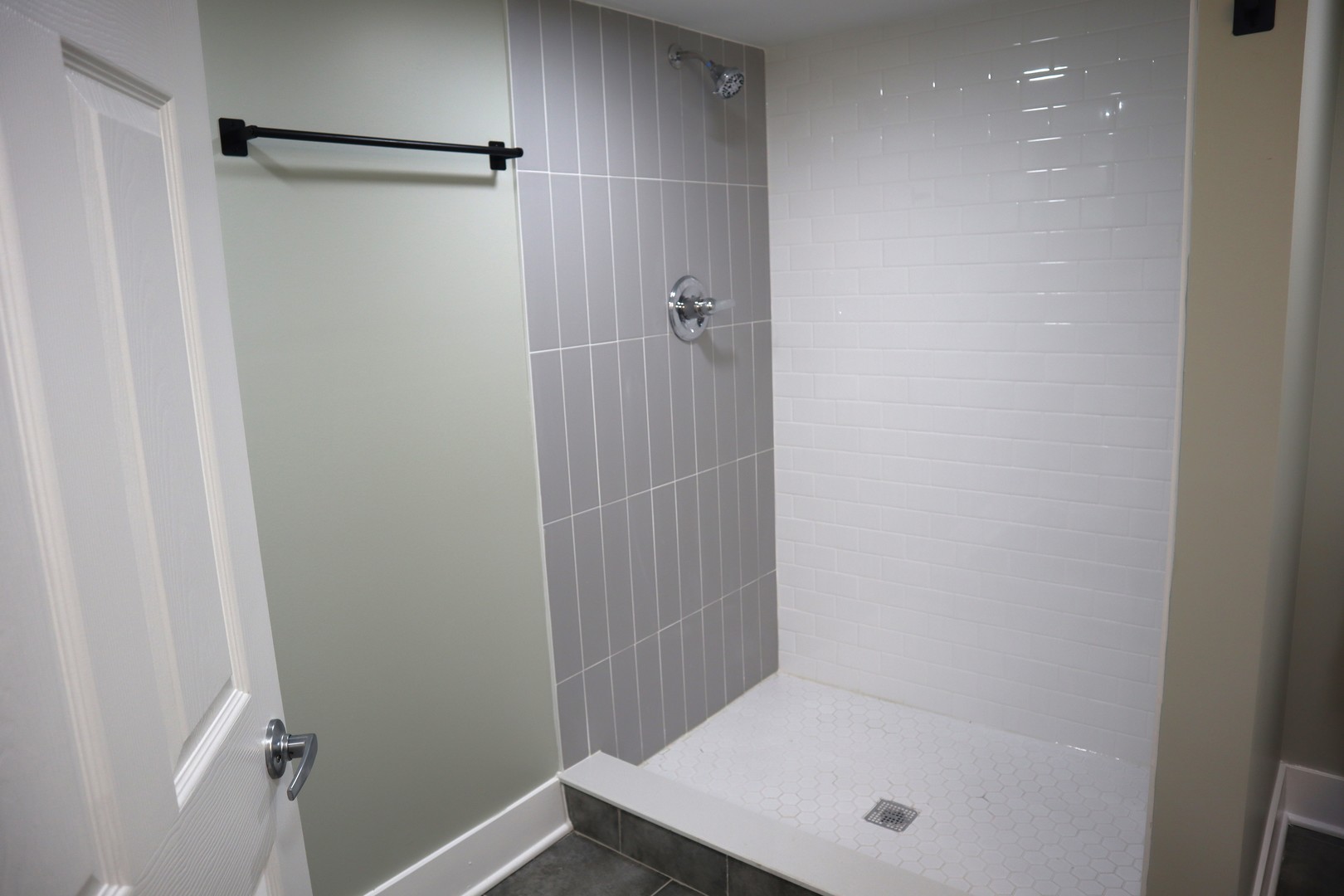 9138 S Essex Avenue, Chicago, IL 60617