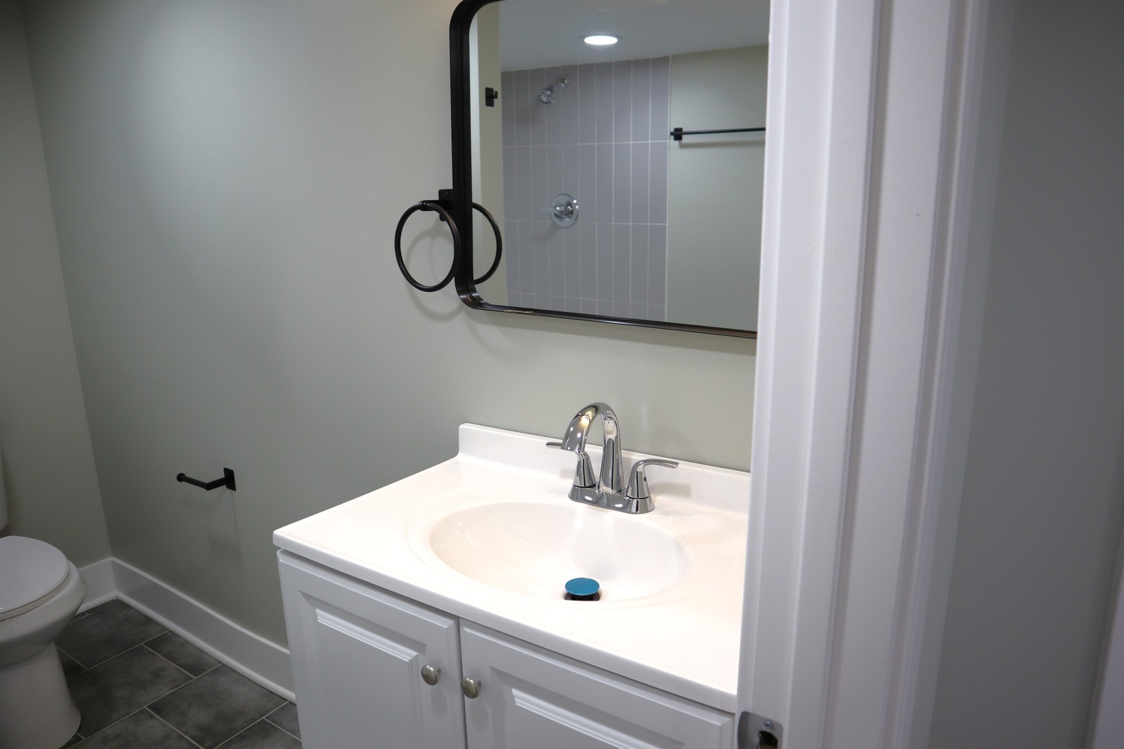 9138 S Essex Avenue, Chicago, IL 60617