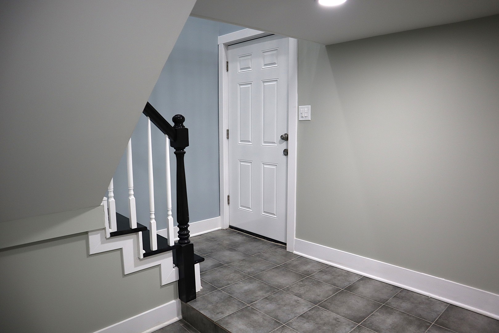 9138 S Essex Avenue, Chicago, IL 60617