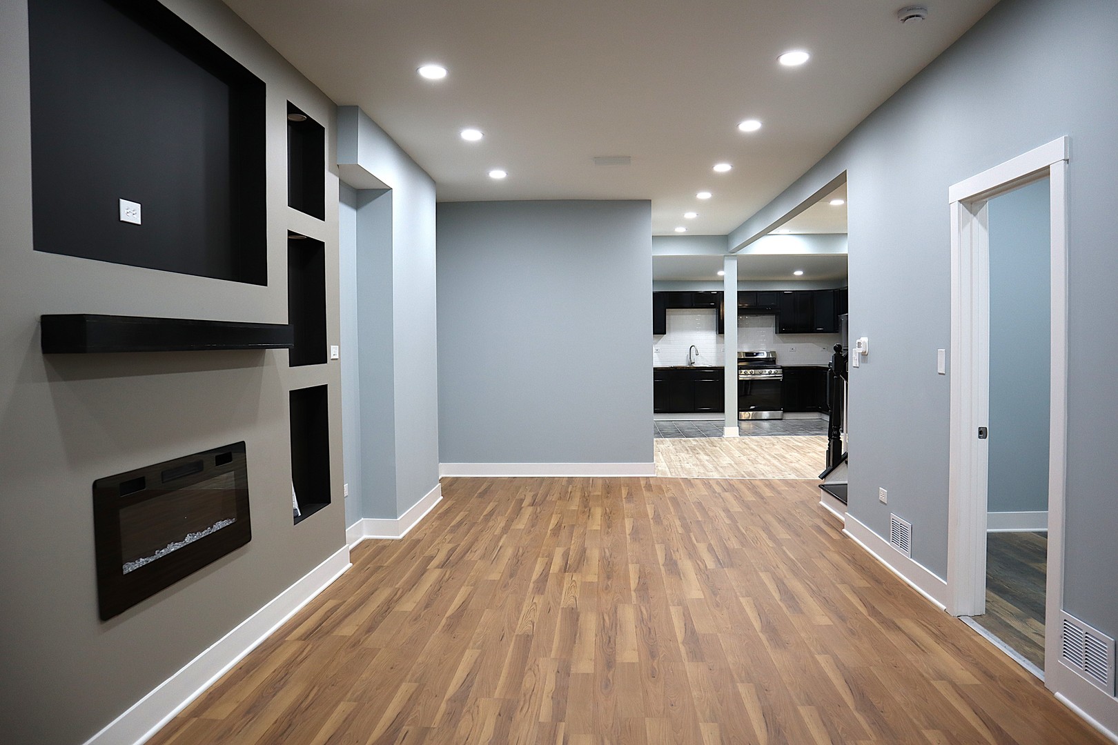 9138 S Essex Avenue, Chicago, IL 60617