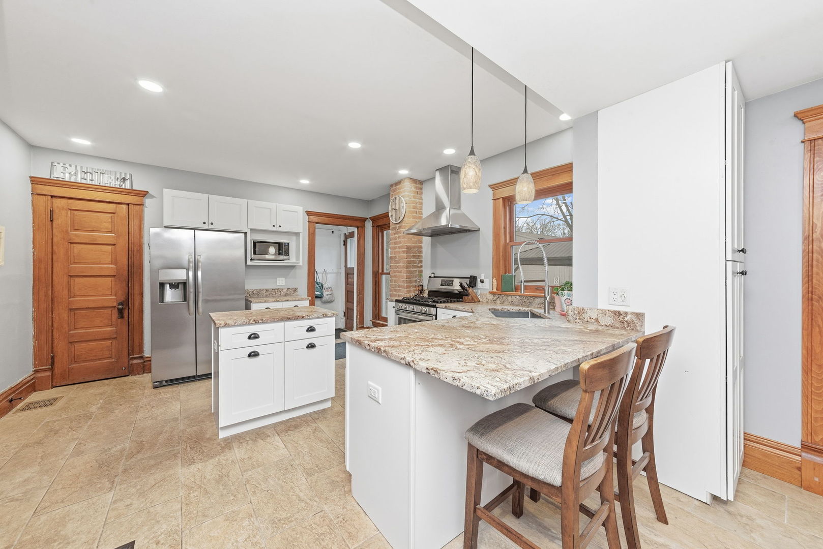 410 W Reader Street, Elburn, IL 60119