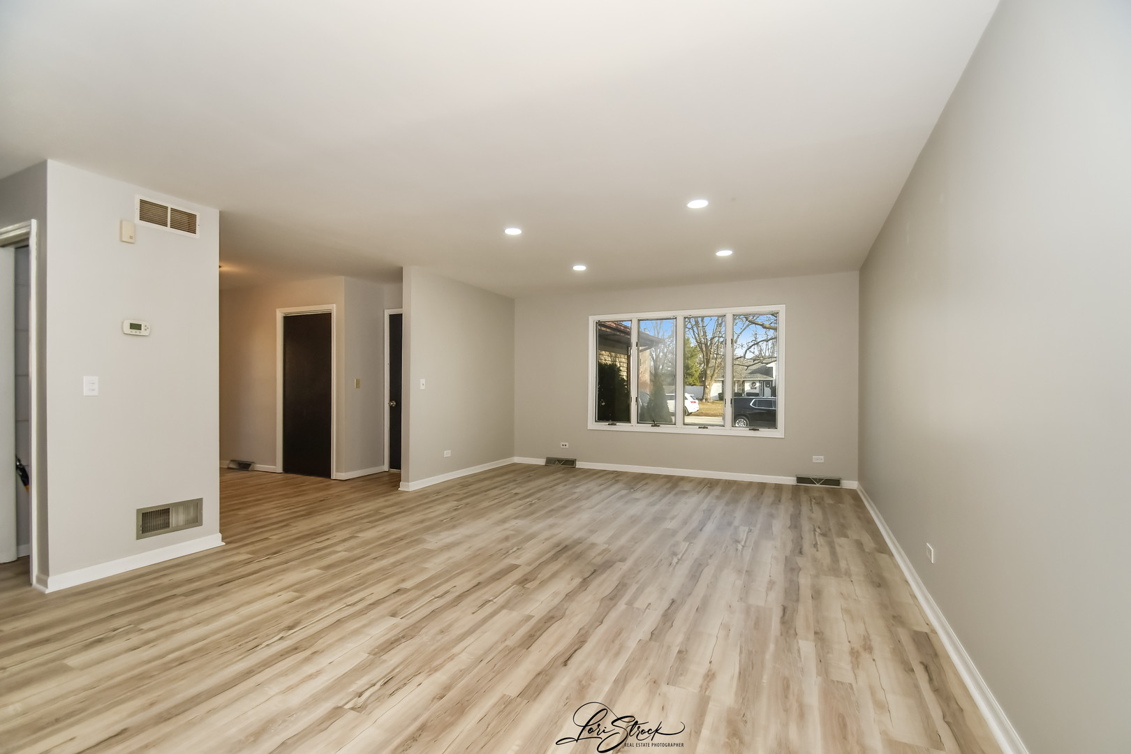 605 S RAVEN Road, Shorewood, IL 60431