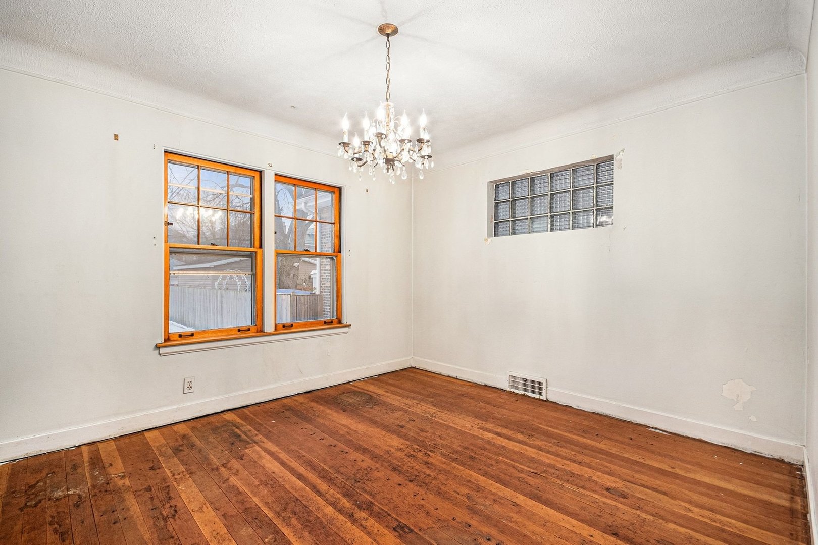 1637 Scoville Avenue, Berwyn, IL 60402