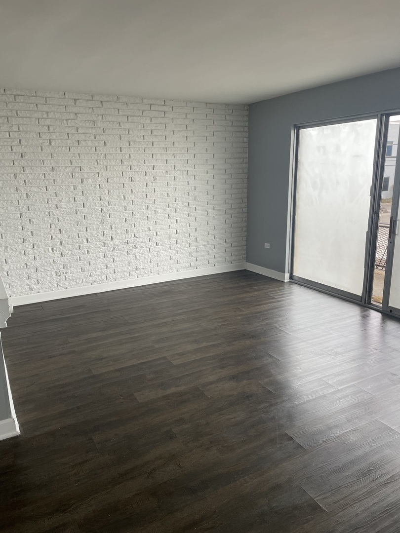 9517 Mansfield Avenue #4, Oak Lawn, IL 60453