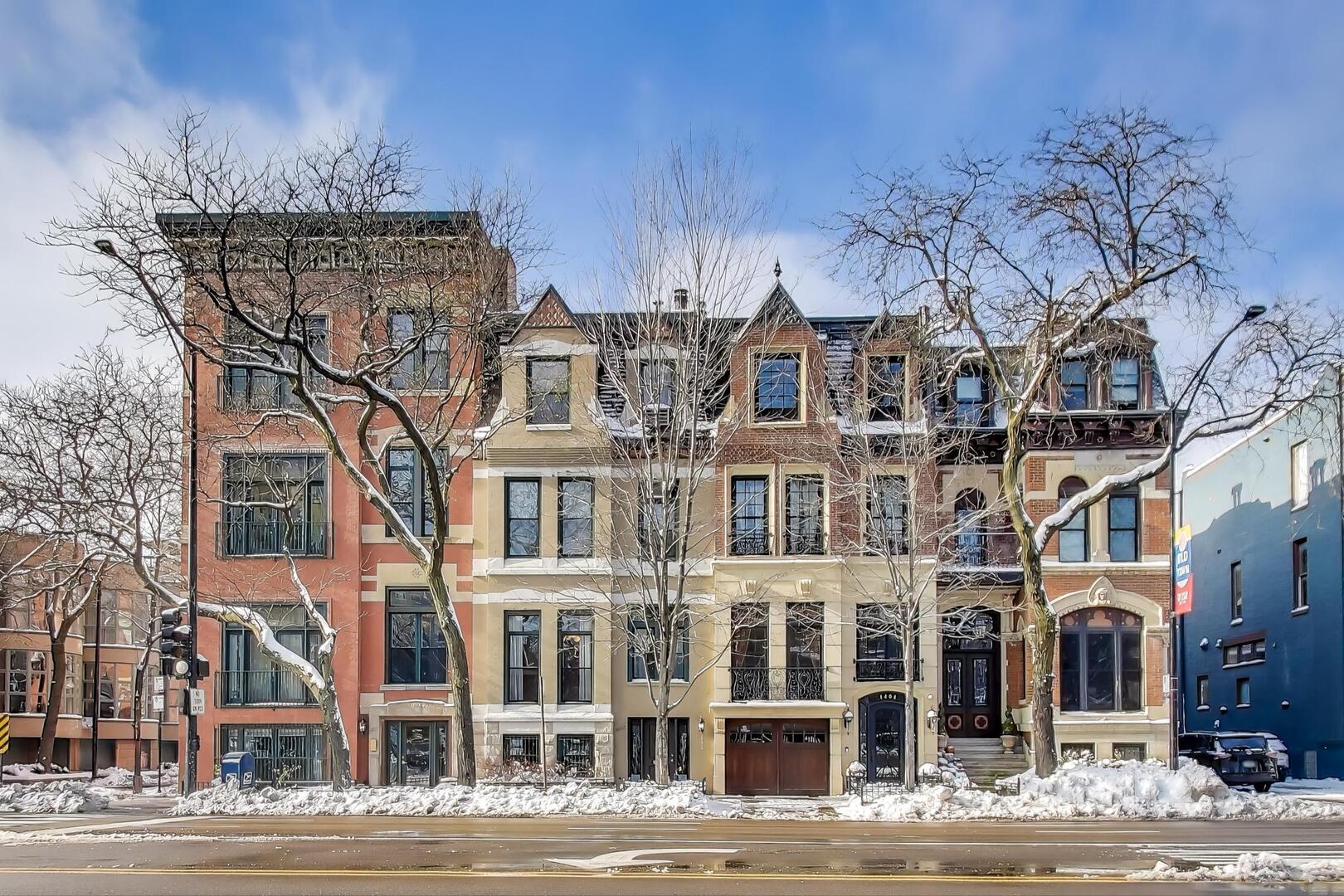 1402 N LaSalle Drive #1N, Chicago, IL 60610