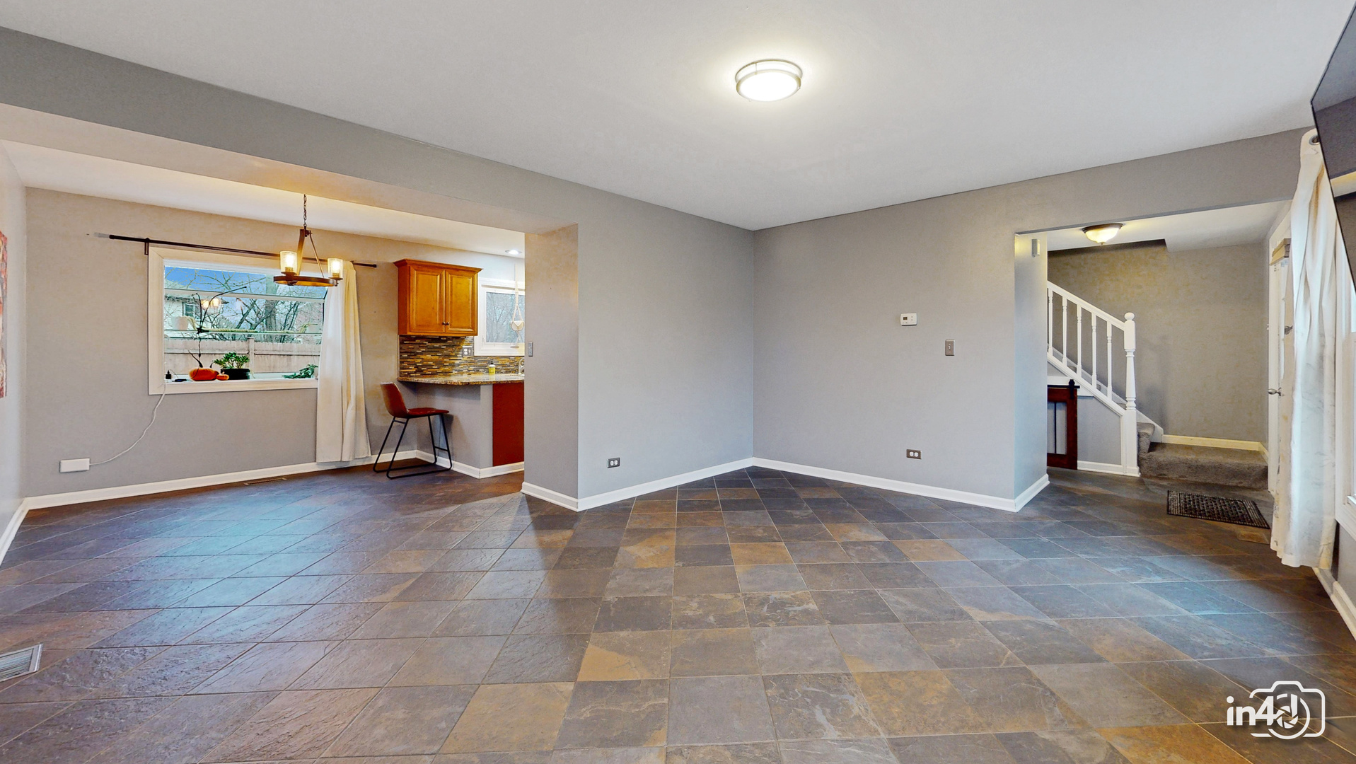 239 CAPITOL Drive, Bolingbrook, IL 60440