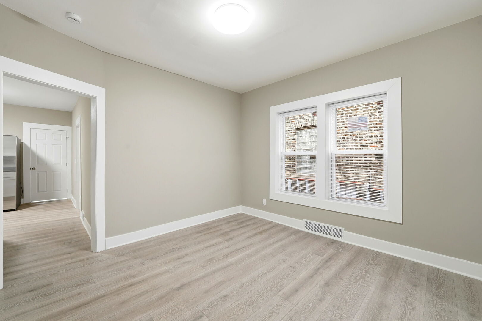 1217 N Harding Avenue, Chicago, IL 60651