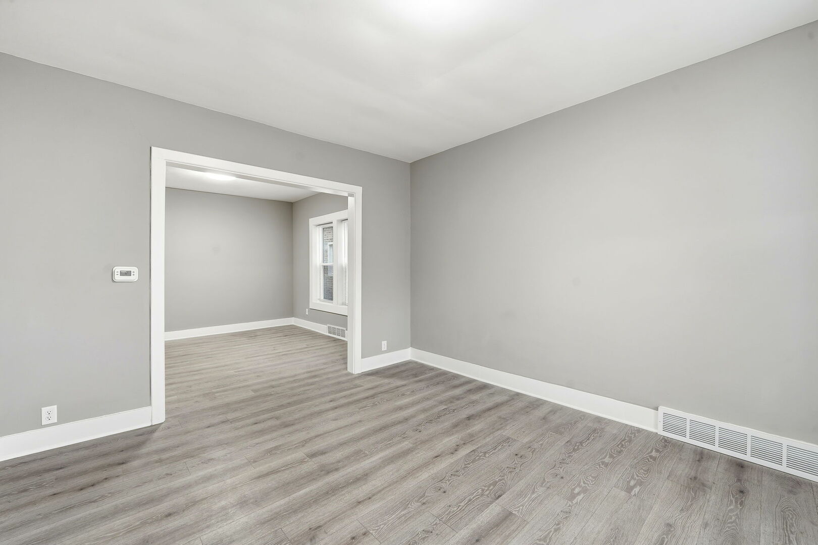 1217 N Harding Avenue, Chicago, IL 60651