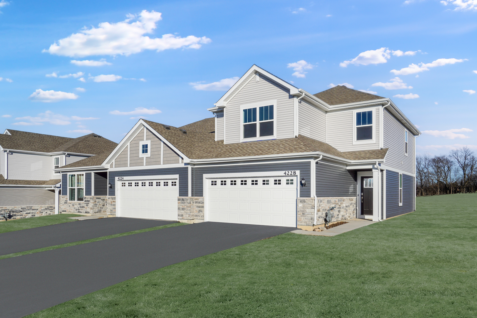 4228 Meadowridge Road, Woodstock, IL 60098