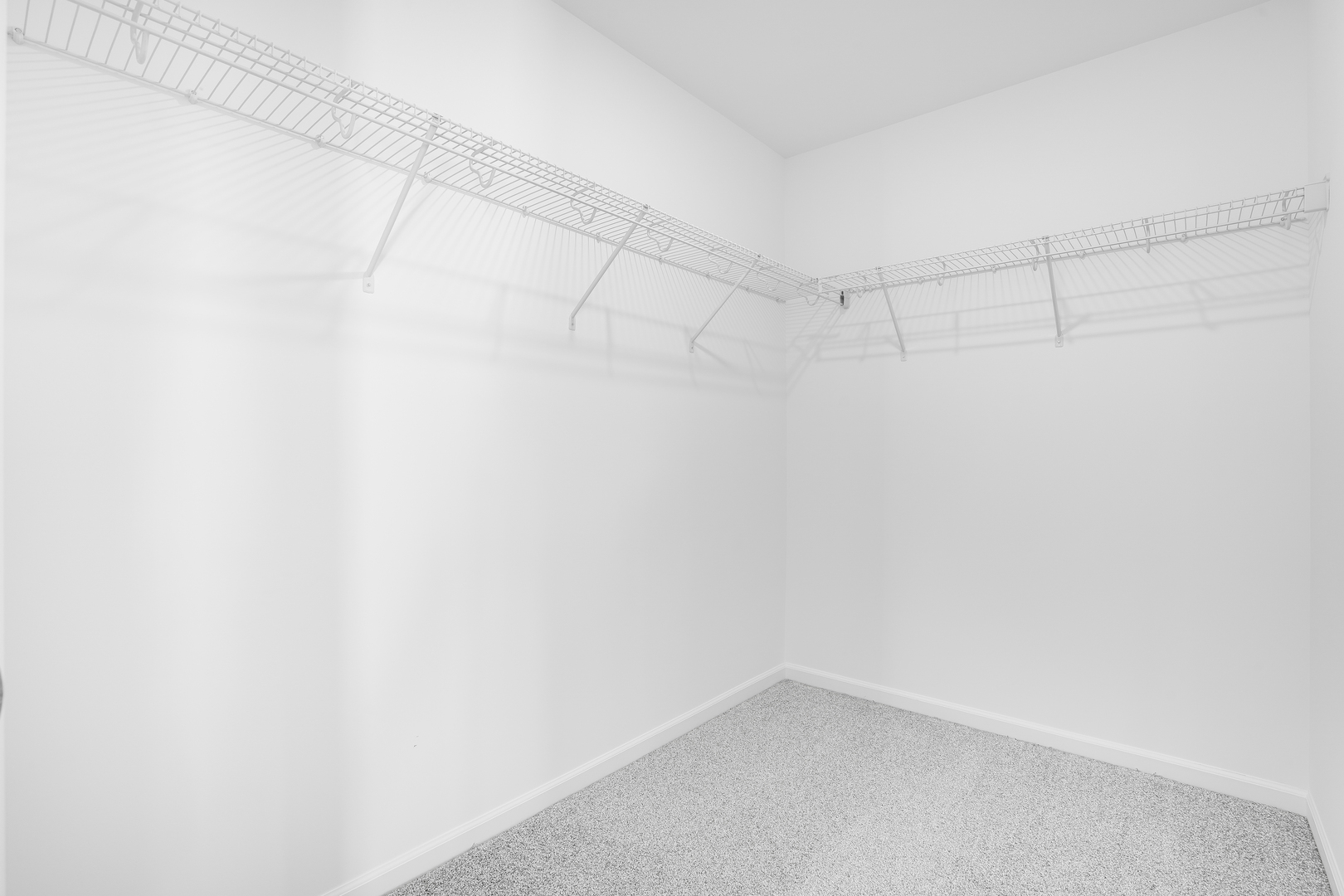 4228 Meadowridge Road, Woodstock, IL 60098