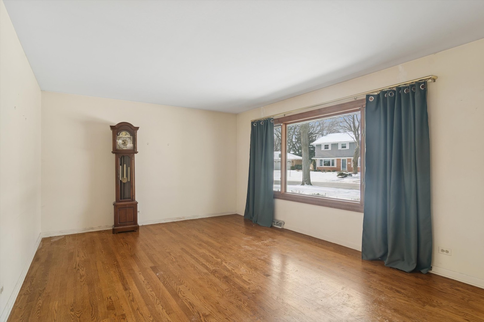 441 N MacArthur Drive, Palatine, IL 60074