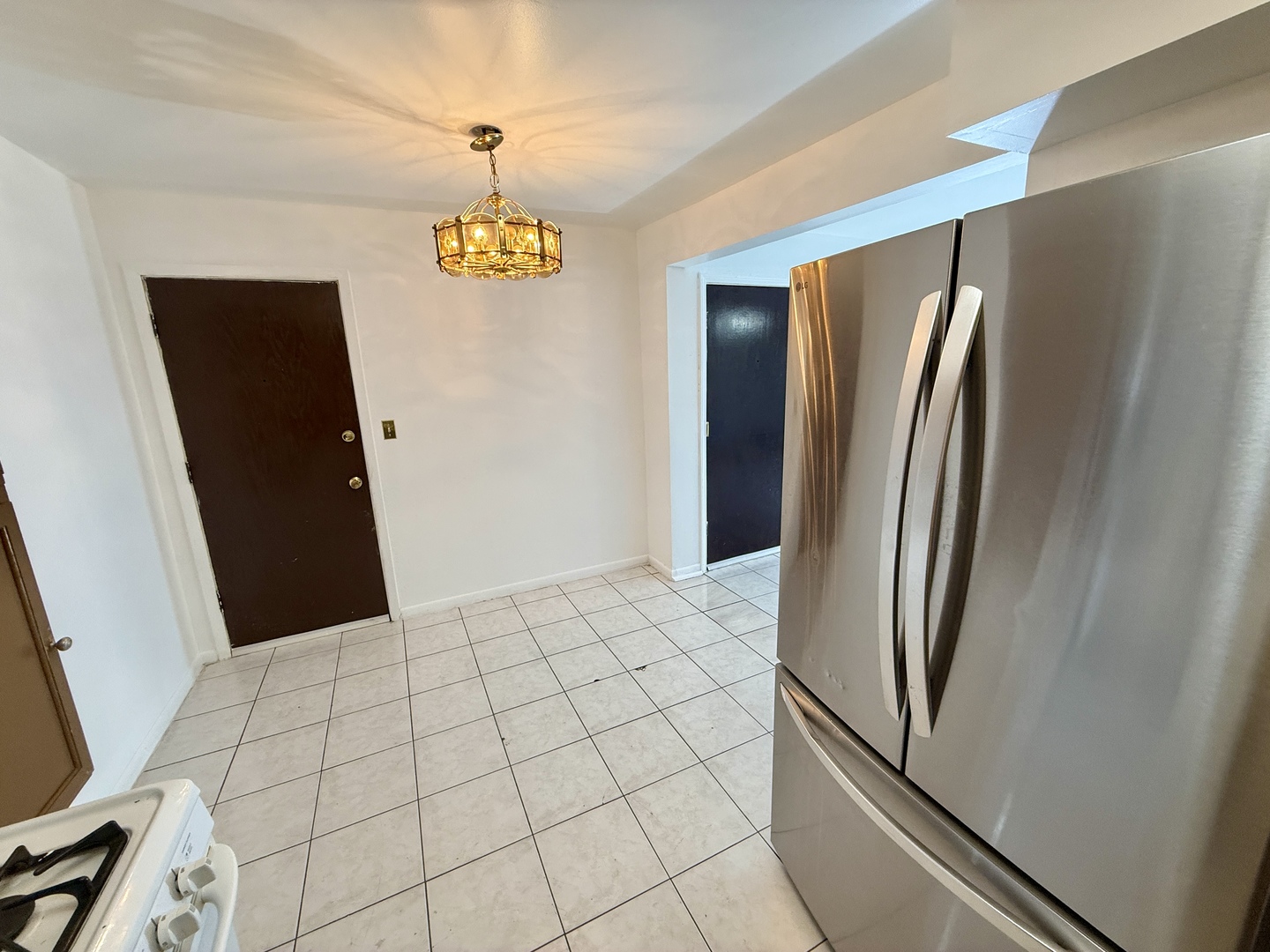 255 E OAK Street #8, Addison, IL 60101