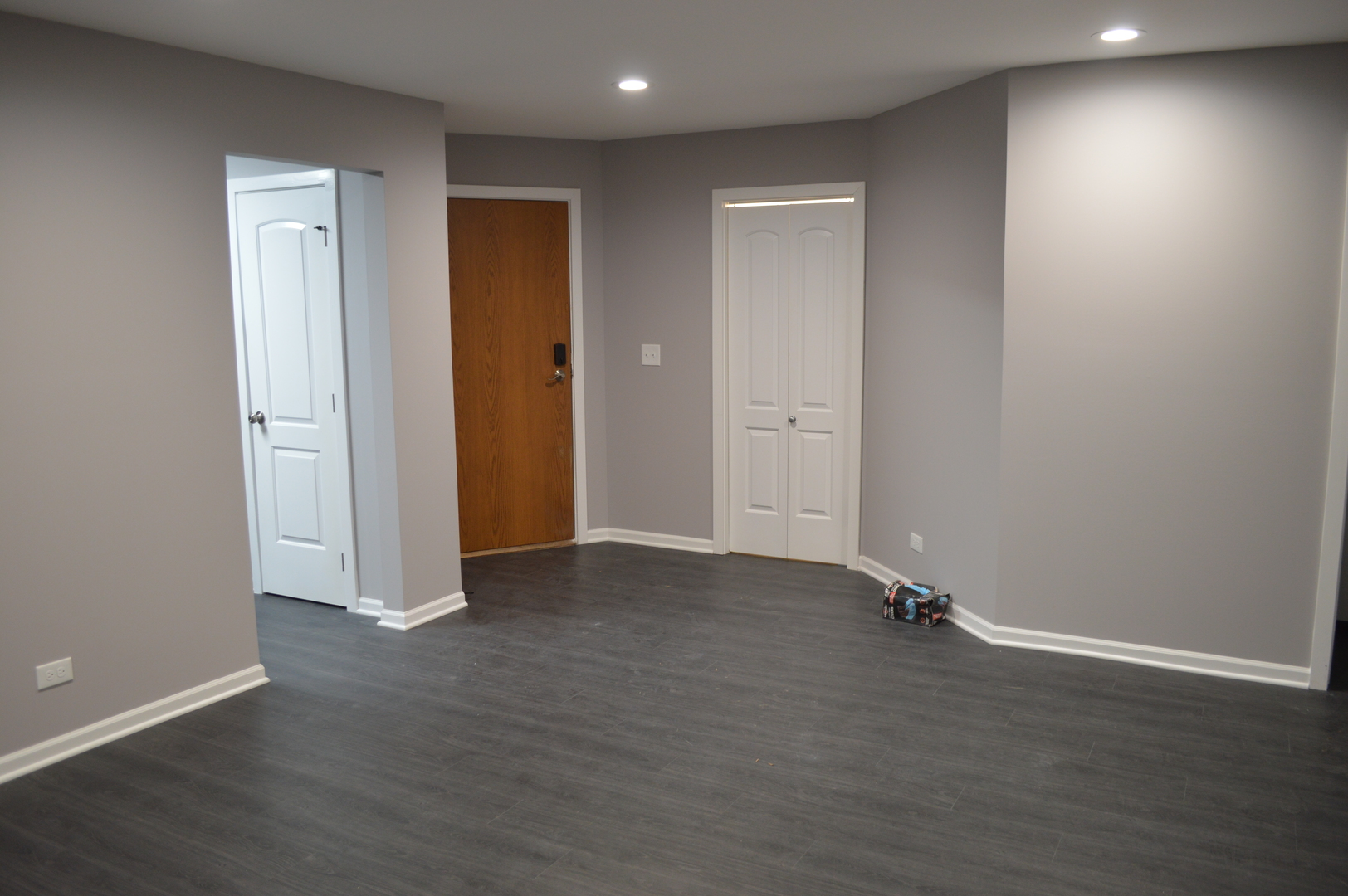 225 Thornapple Court #225, Buffalo Grove, IL 60089