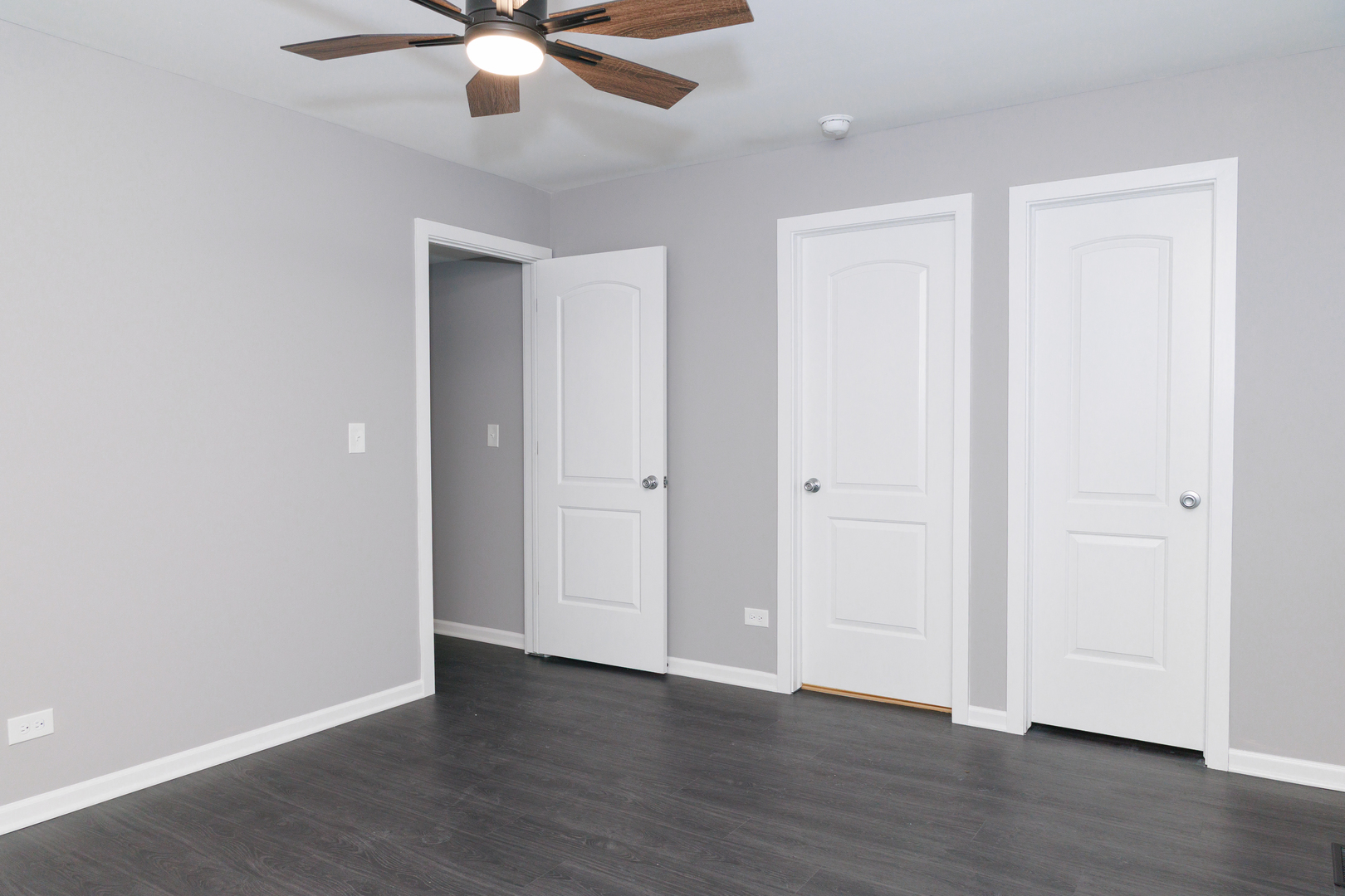 225 Thornapple Court #225, Buffalo Grove, IL 60089