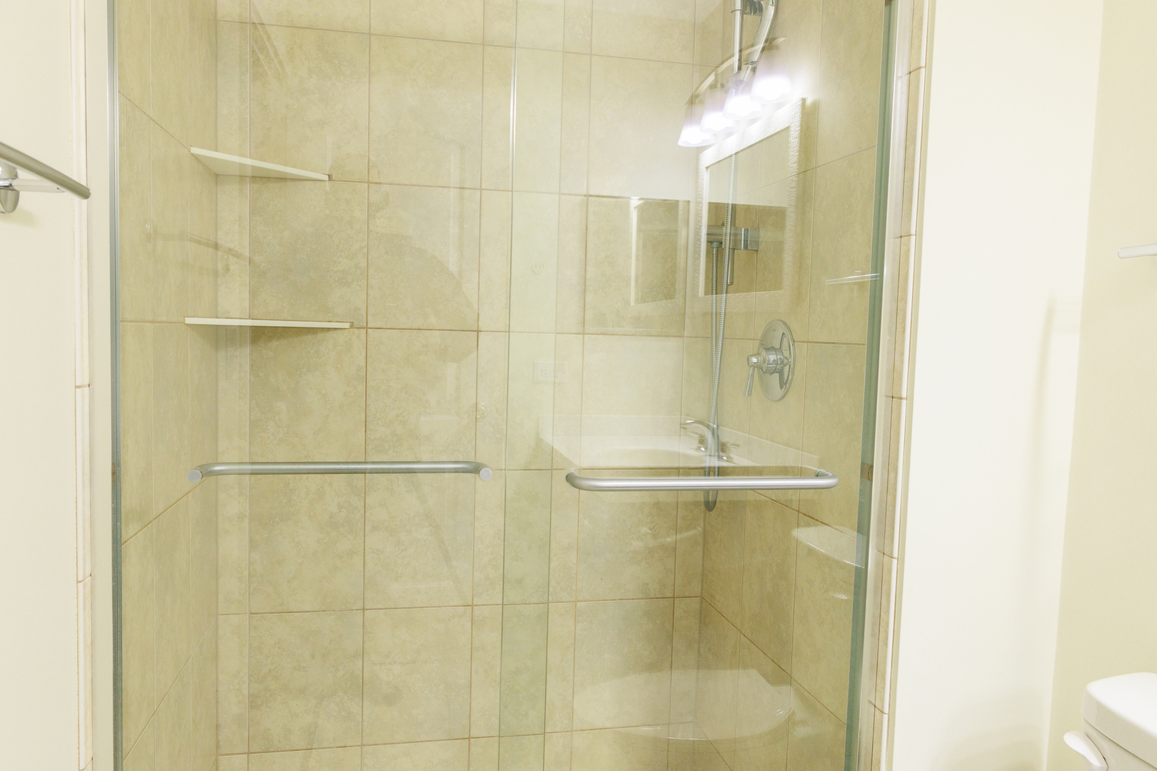 225 Thornapple Court #225, Buffalo Grove, IL 60089