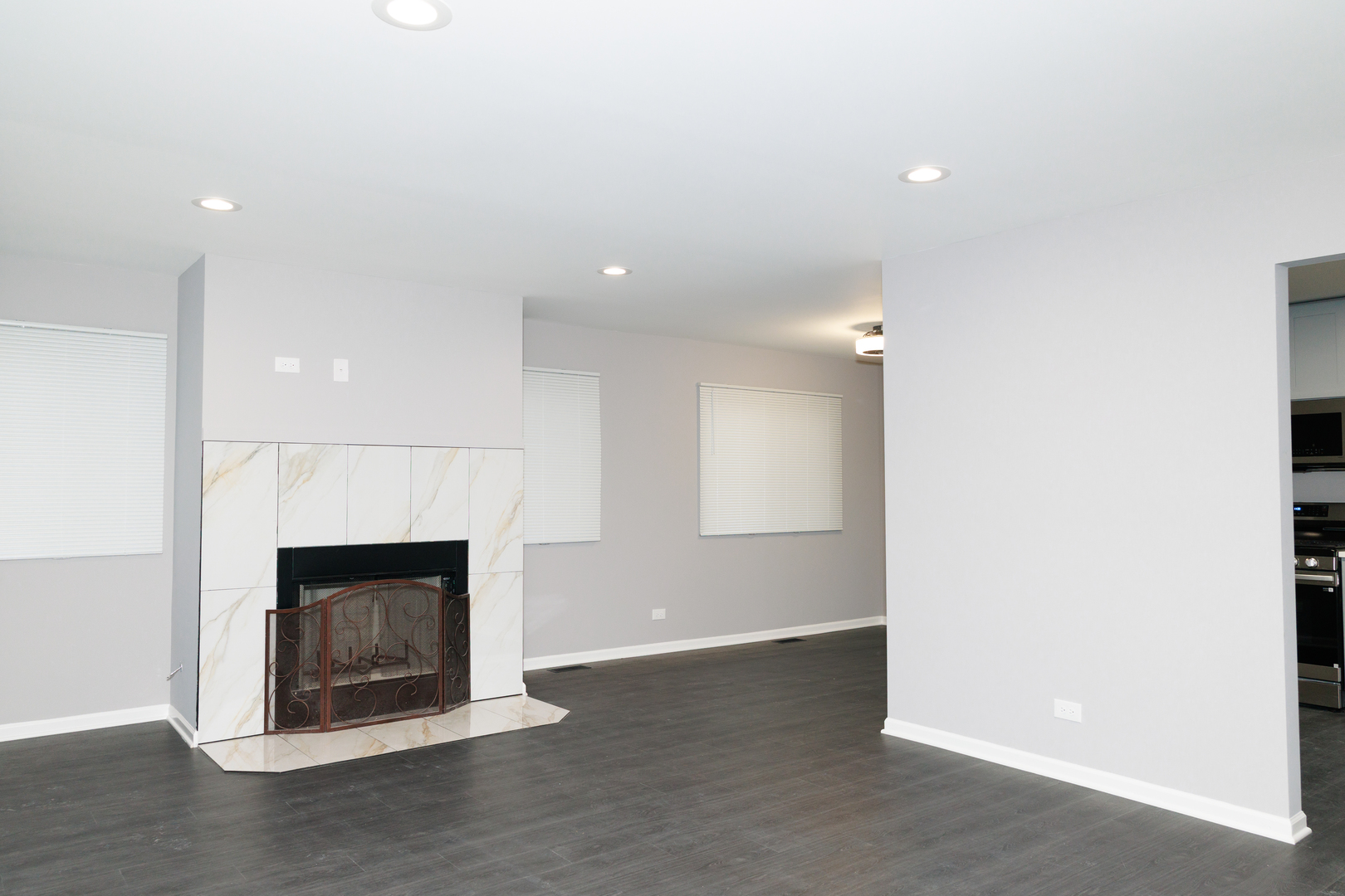 225 Thornapple Court #225, Buffalo Grove, IL 60089