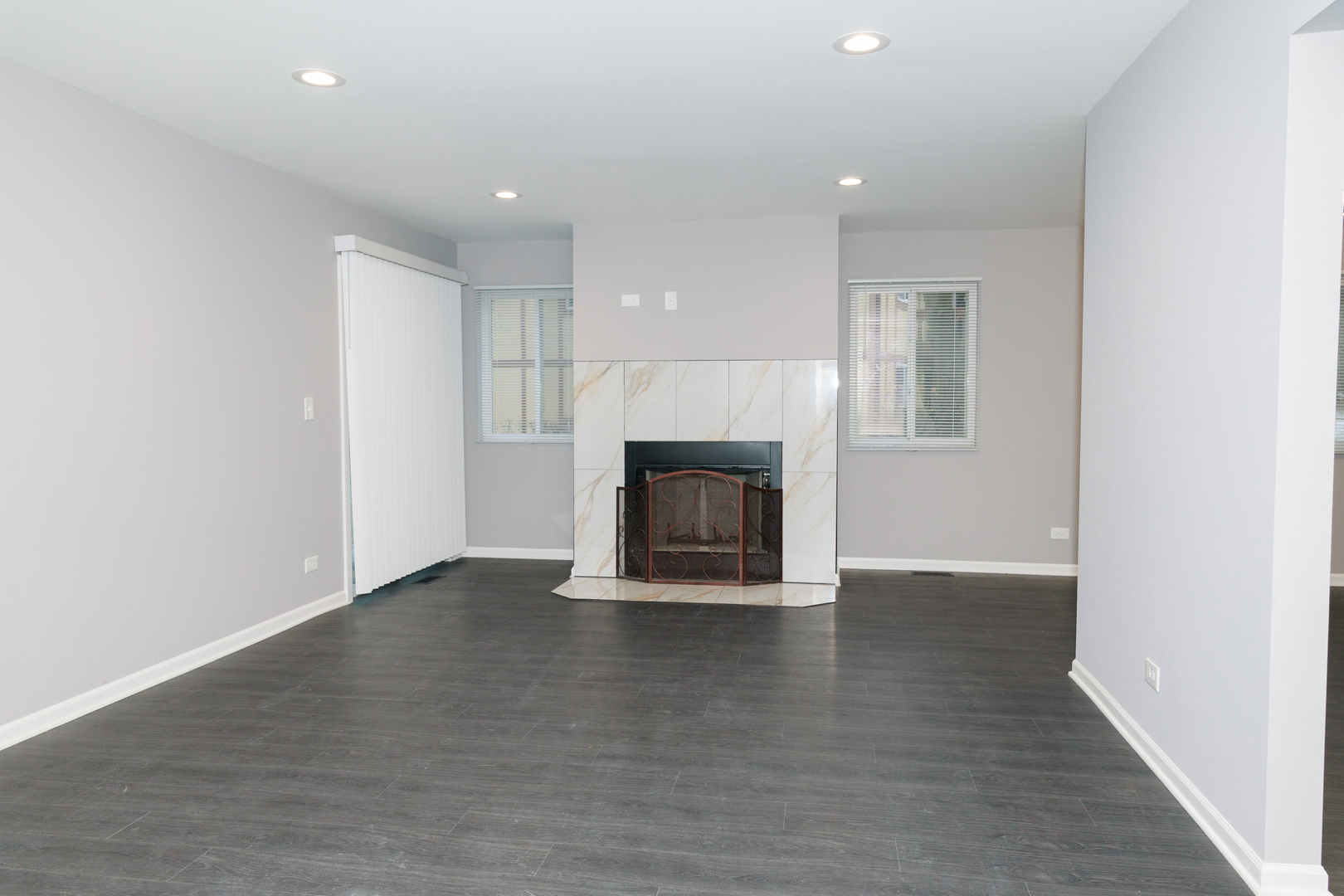 225 Thornapple Court #225, Buffalo Grove, IL 60089