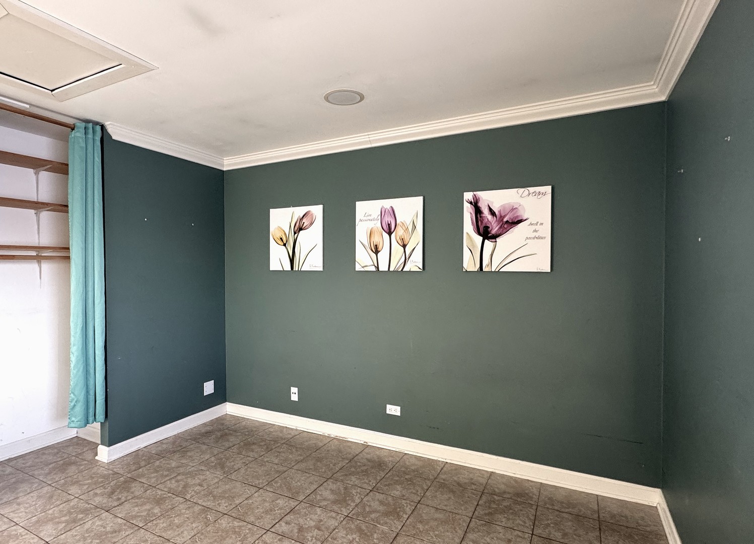 1447 Fremont Drive, Hanover Park, IL 60133