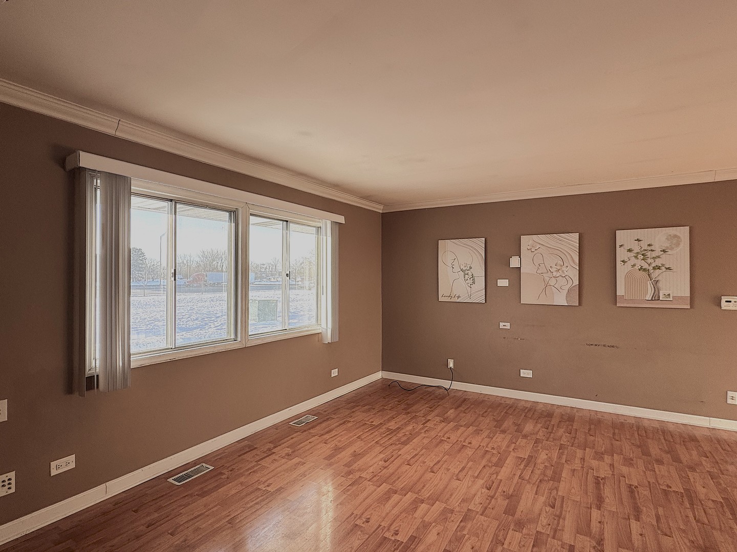 1447 Fremont Drive, Hanover Park, IL 60133