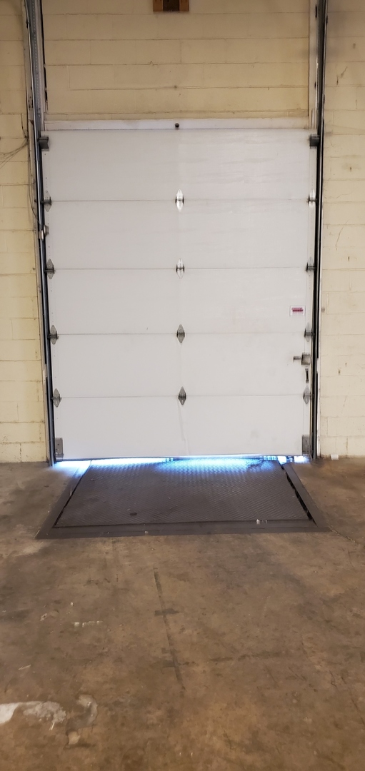 7651 W 100th Place, Bridgeview, IL 60455