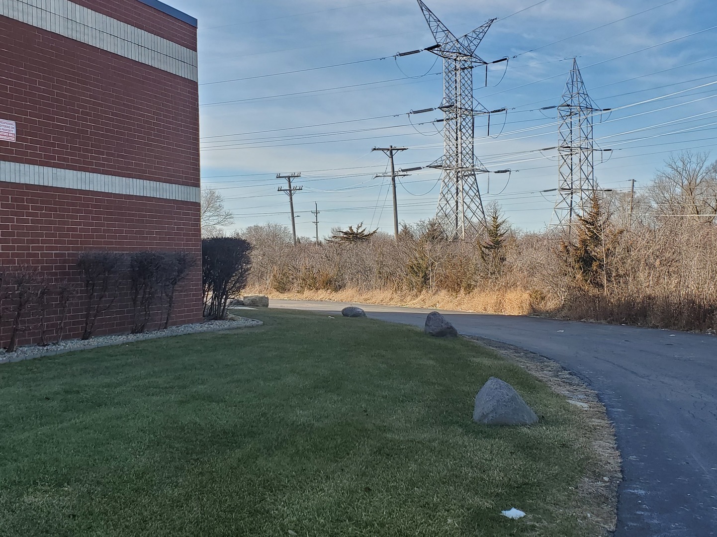 7651 W 100th Place, Bridgeview, IL 60455