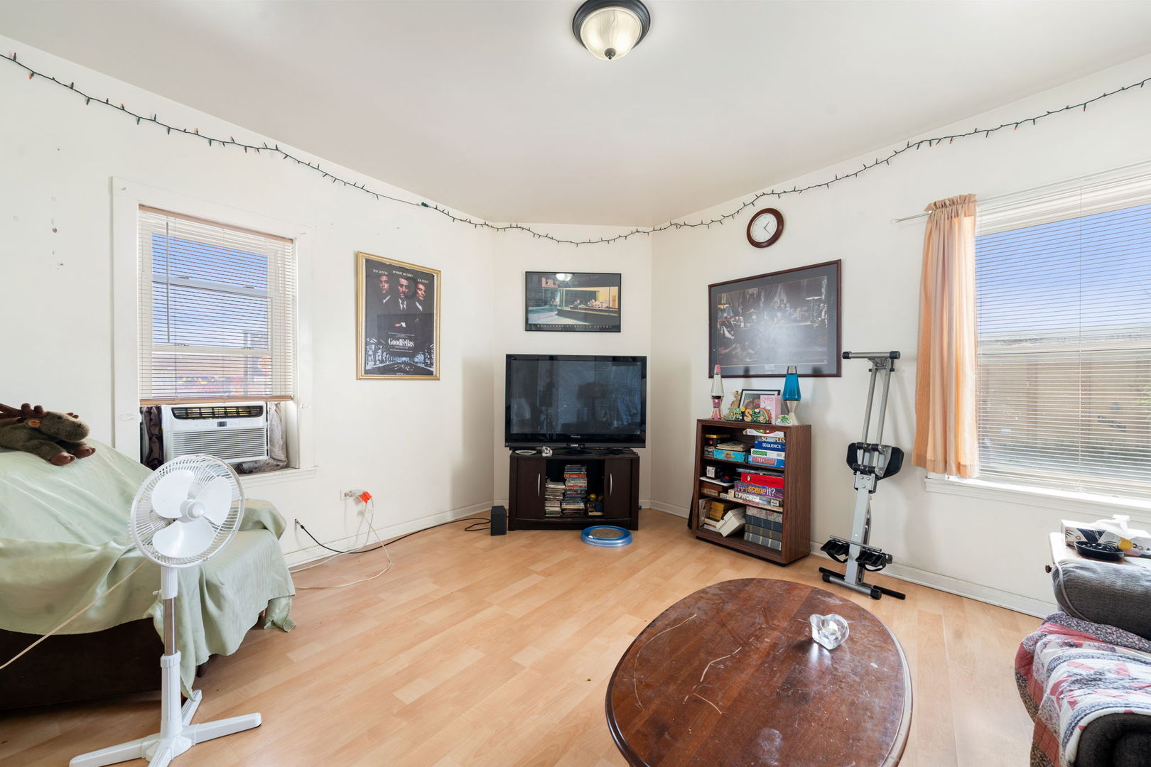 6021 S Archer Road, Summit, IL 60501