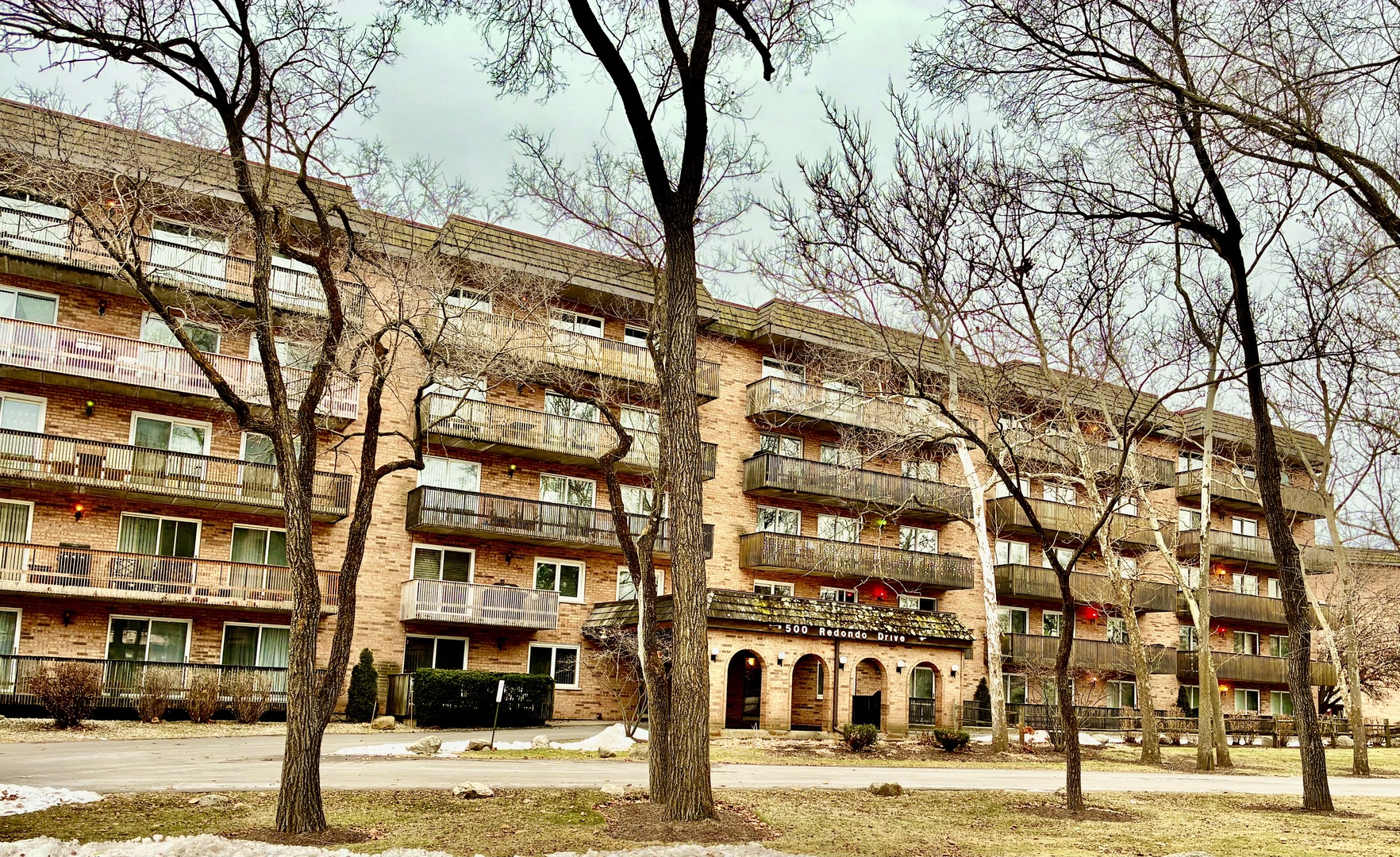 500 Redondo Drive #309, Downers Grove, IL 60516