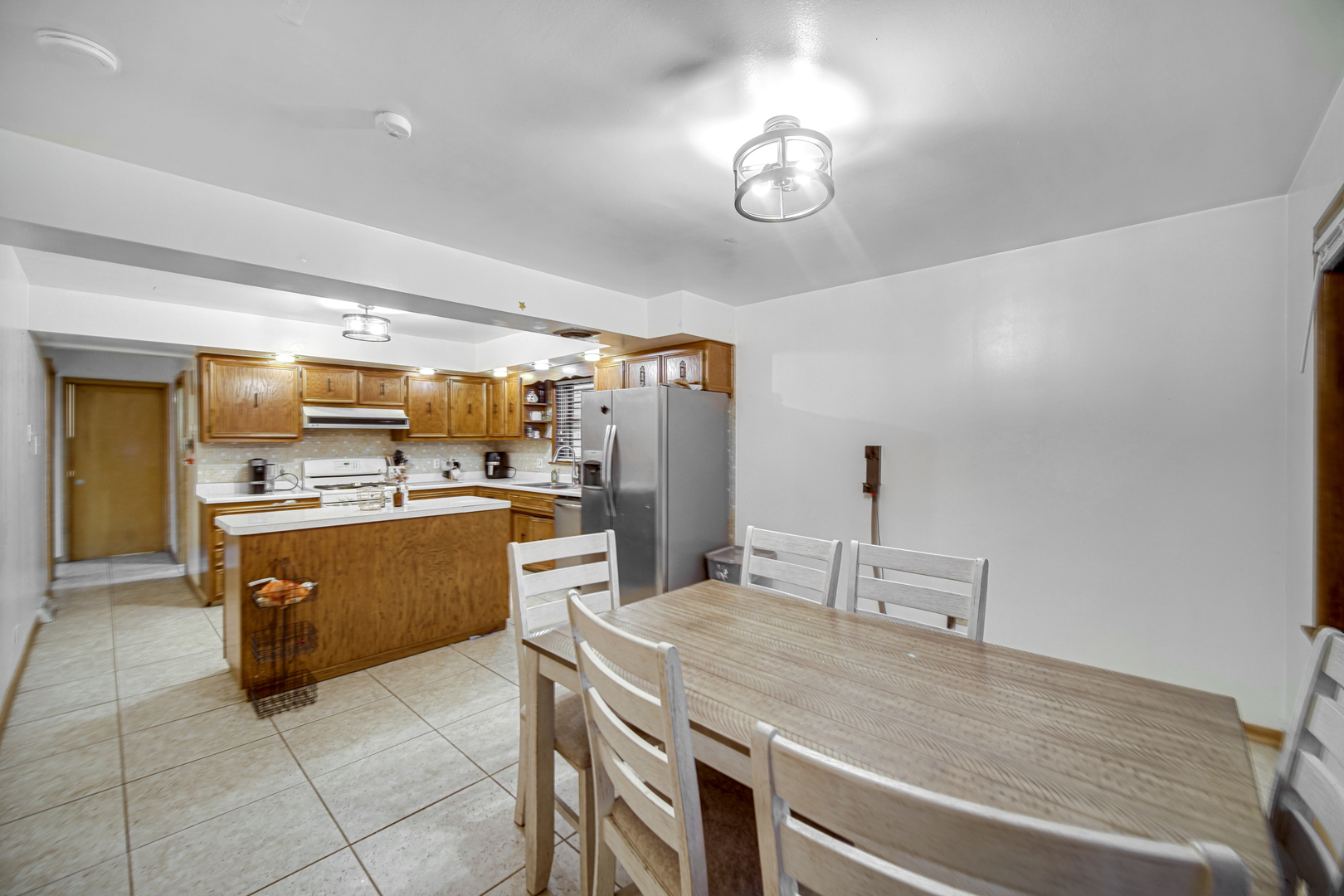 15817 Union Avenue, Harvey, IL 60426