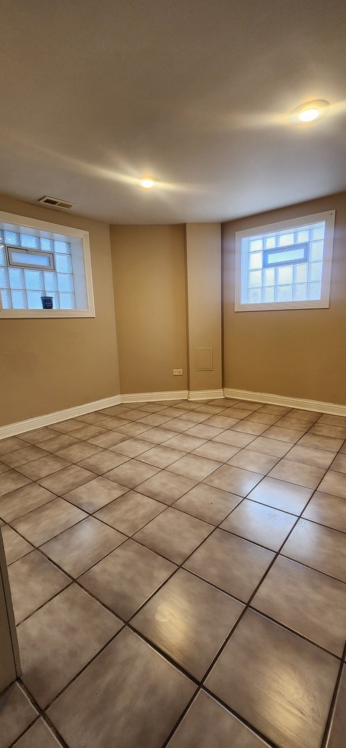 6627 S Evans Avenue, Chicago, IL 60637