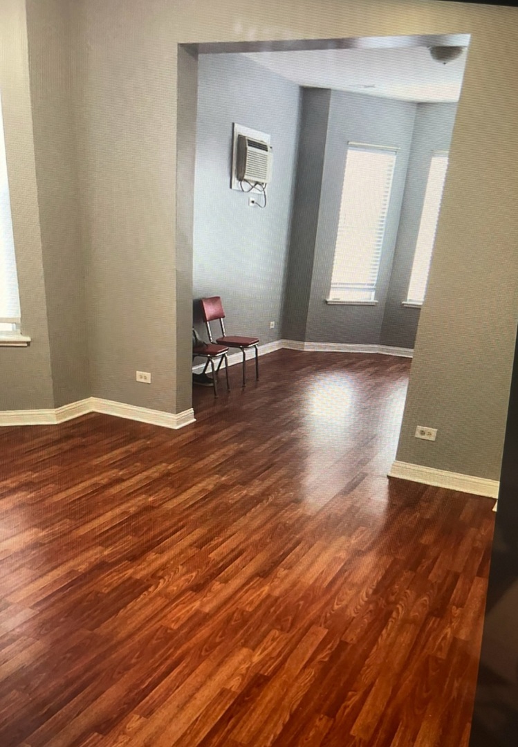 6627 S Evans Avenue, Chicago, IL 60637