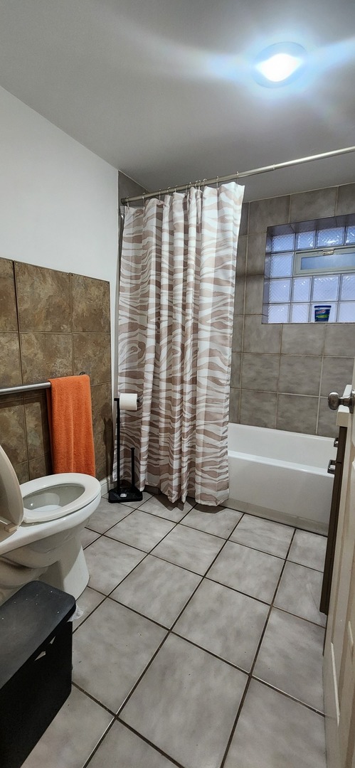 6627 S Evans Avenue, Chicago, IL 60637