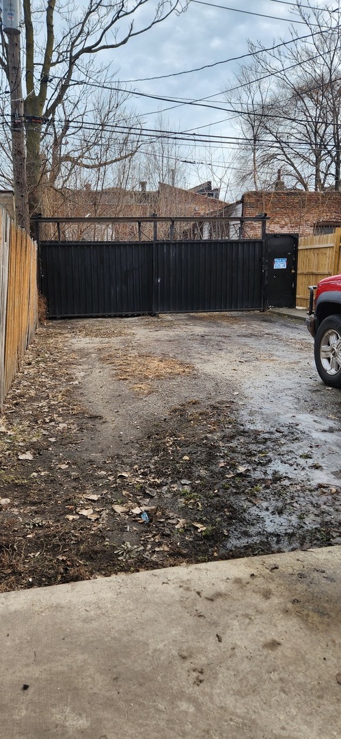 6627 S Evans Avenue, Chicago, IL 60637