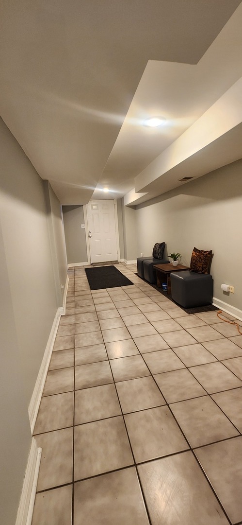 6627 S Evans Avenue, Chicago, IL 60637