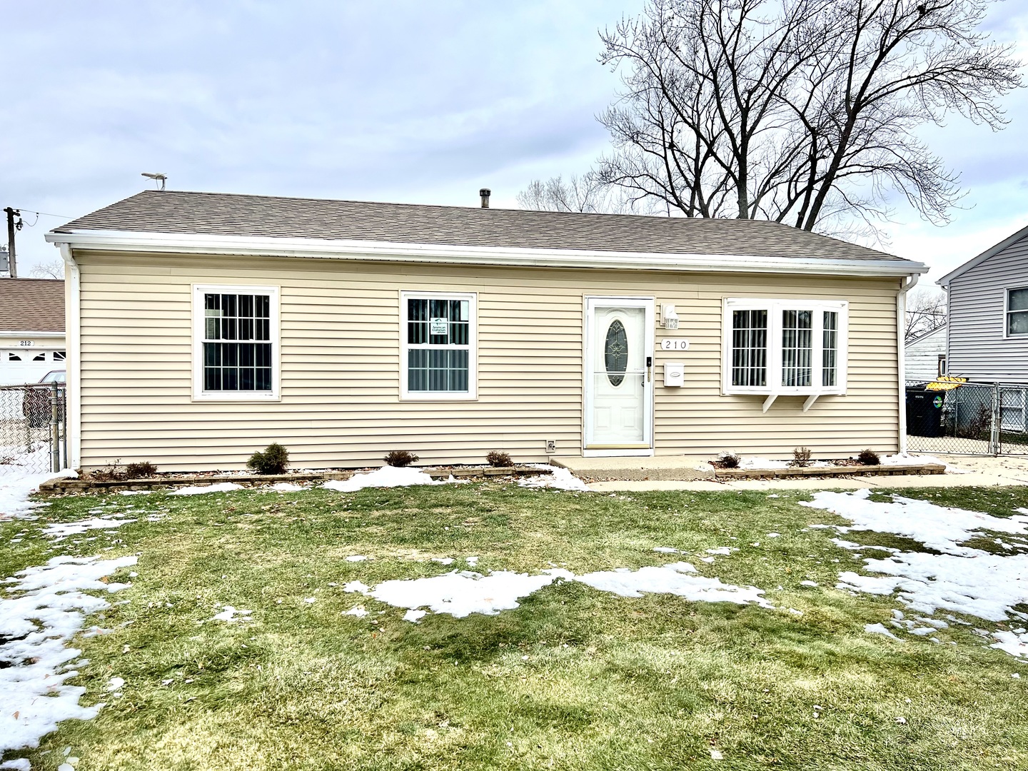 210 Willow Road, Streamwood, IL 60107