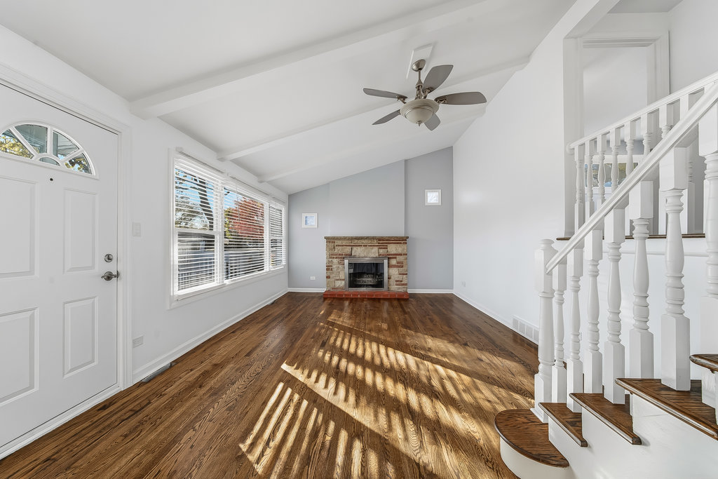 4024 W 106th Street, Oak Lawn, IL 60453