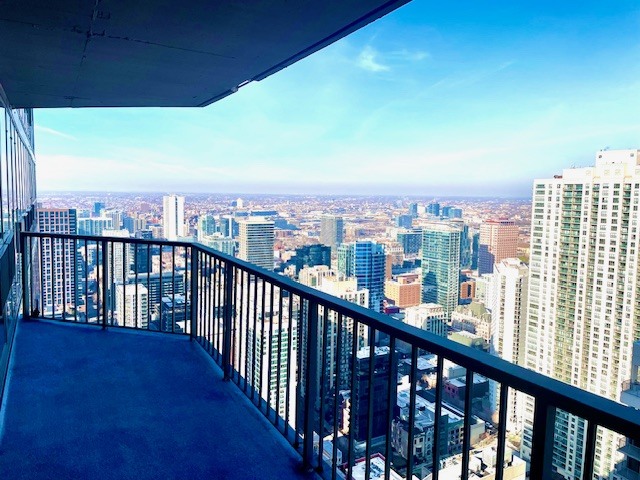 10 E Ontario Street #4907, Chicago, IL 60611