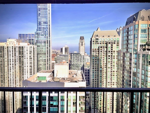 10 E Ontario Street #4907, Chicago, IL 60611