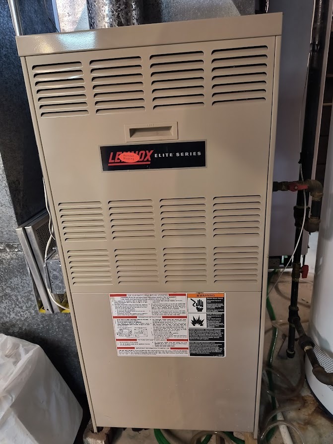 1819 Lake Shore Drive, Romeoville, IL 60446