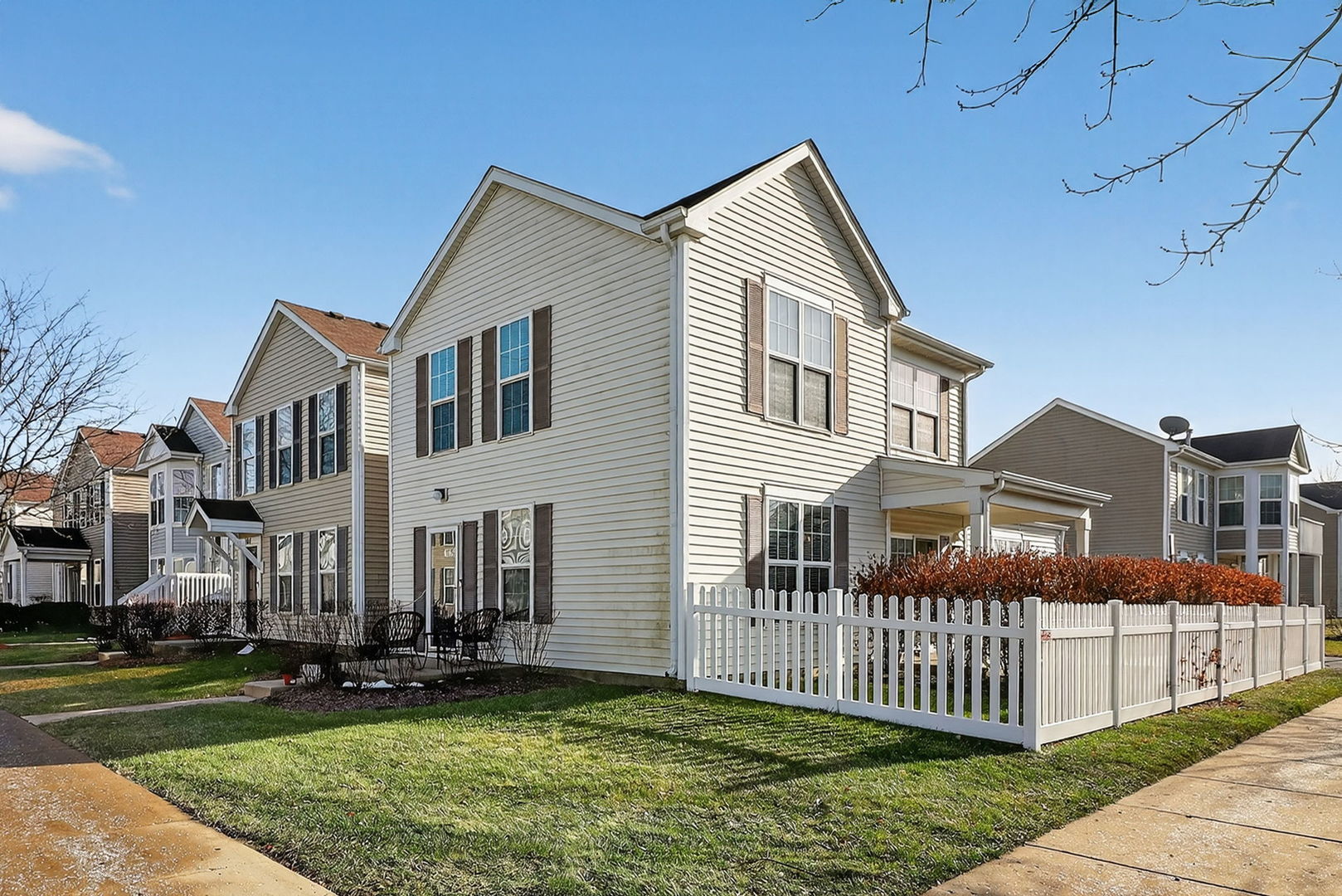 668 Four Seasons Boulevard, Aurora, IL 60504