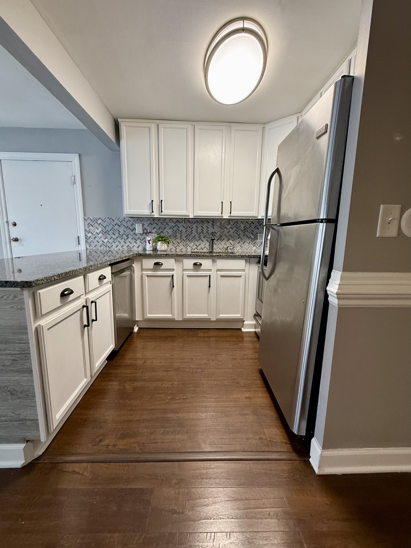 5880 Forest View Road #A, Lisle, IL 60532