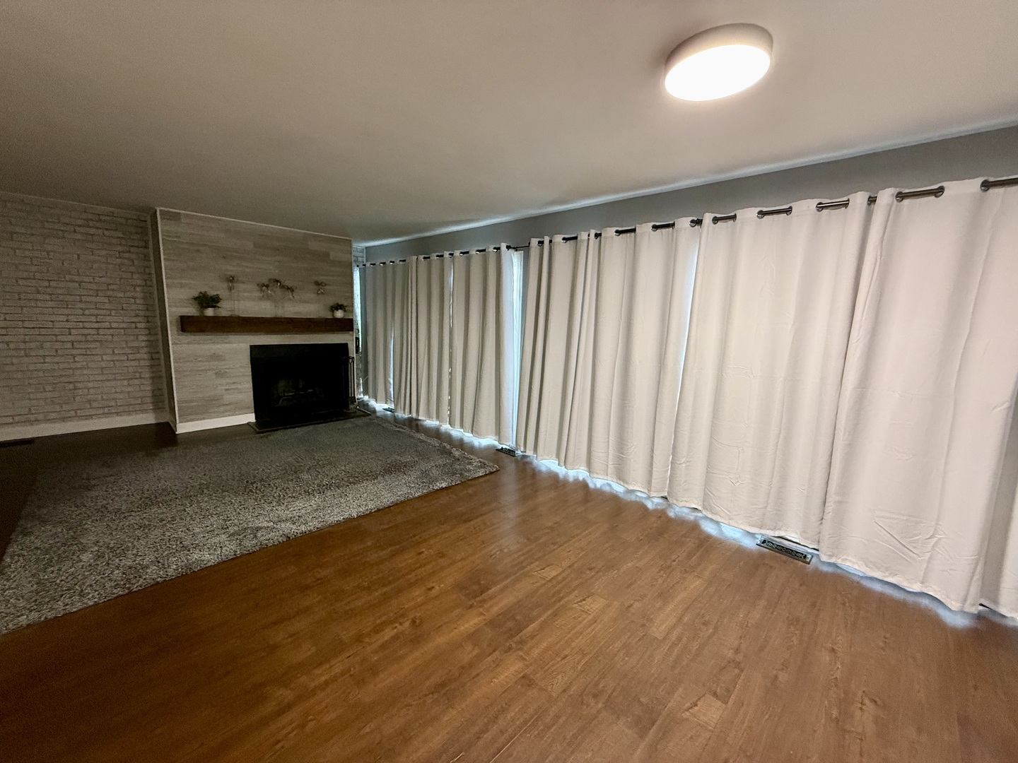 5880 Forest View Road #A, Lisle, IL 60532