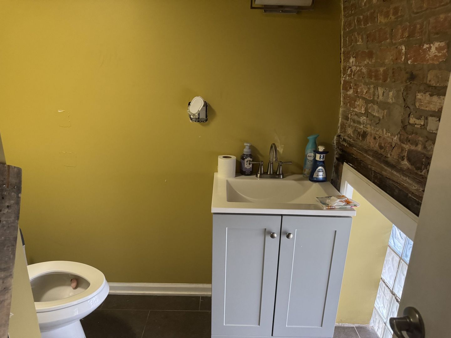 4519 W Lake Street, Chicago, IL 60624