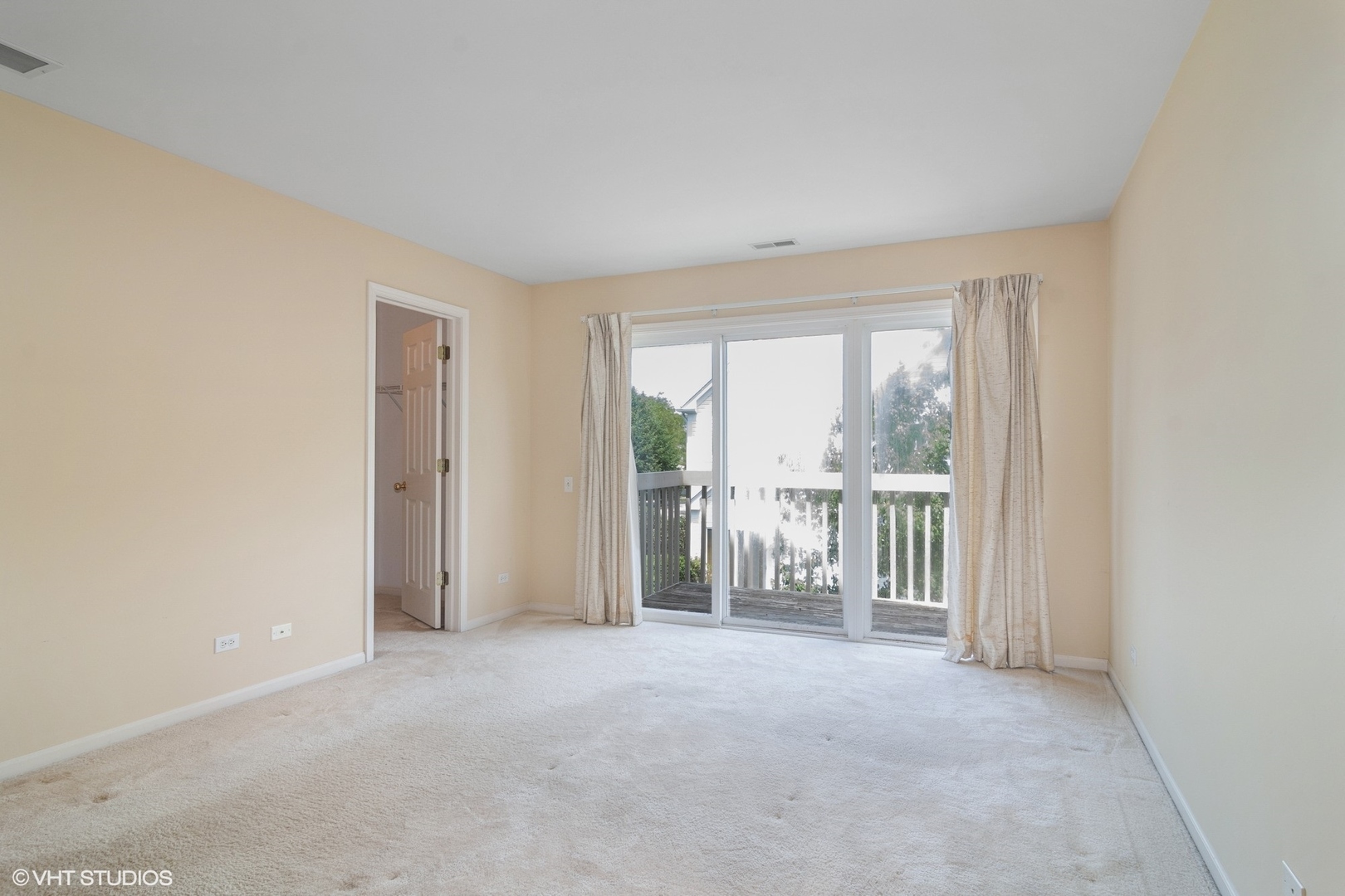 2906 Stonewater Drive #2906, Naperville, IL 60564