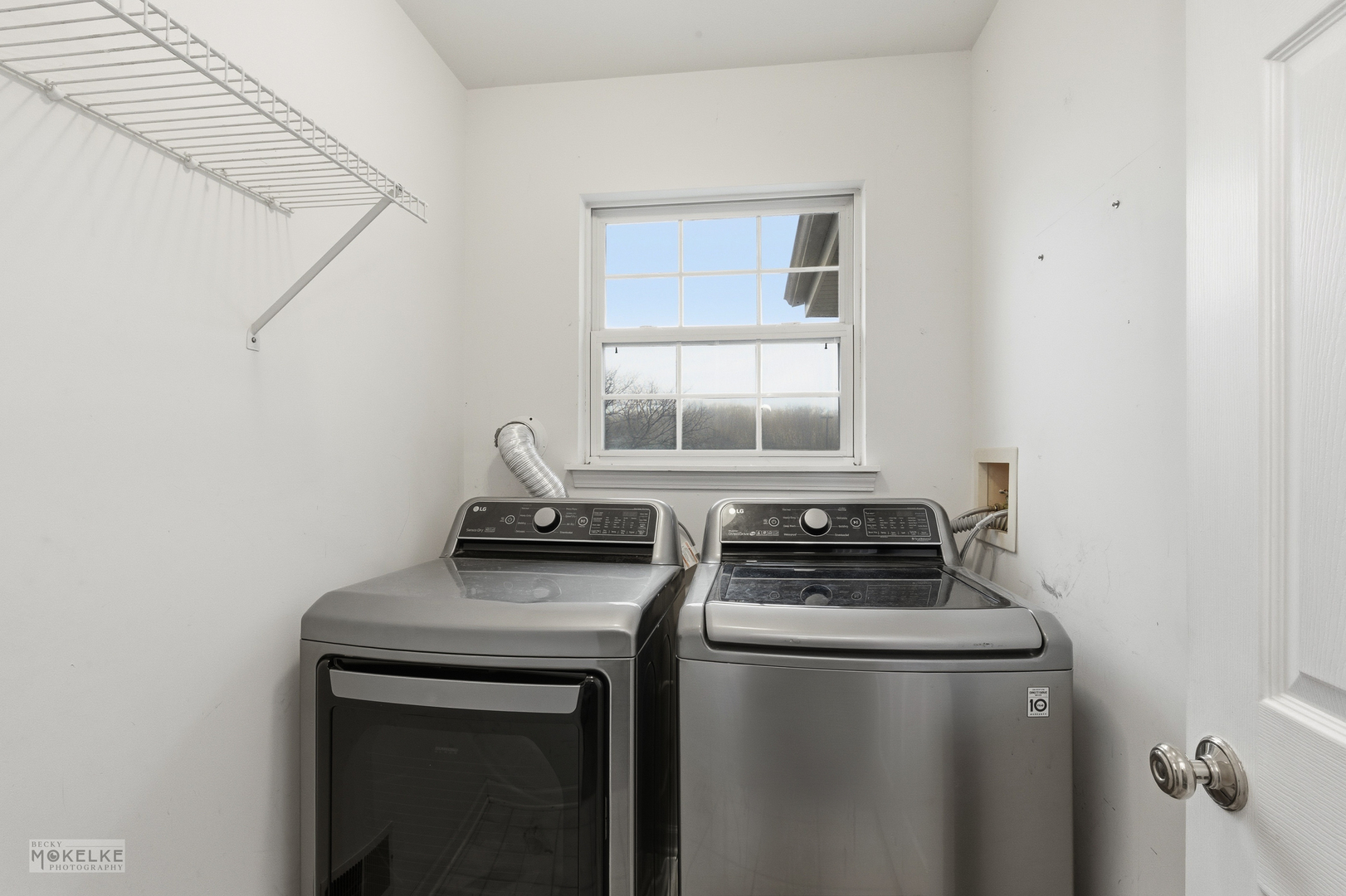 109 Old Post Road, Oswego, IL 60543