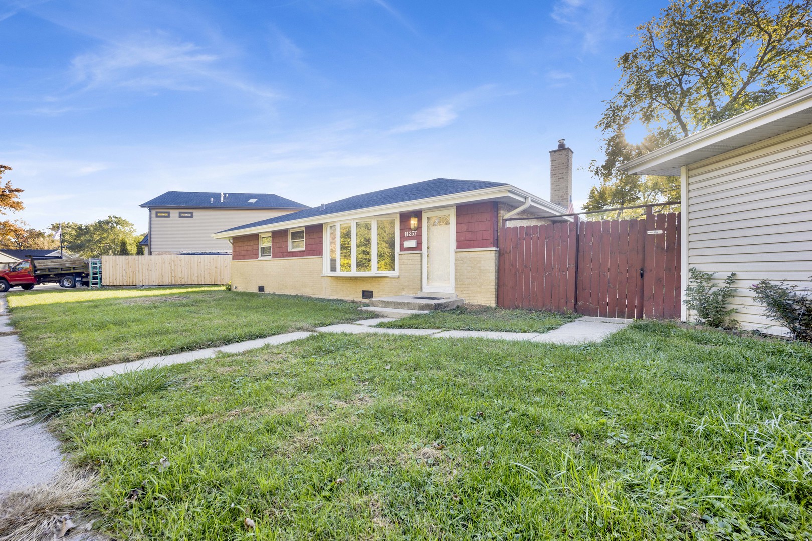 11257 S Pacific Drive, Worth, IL 60482