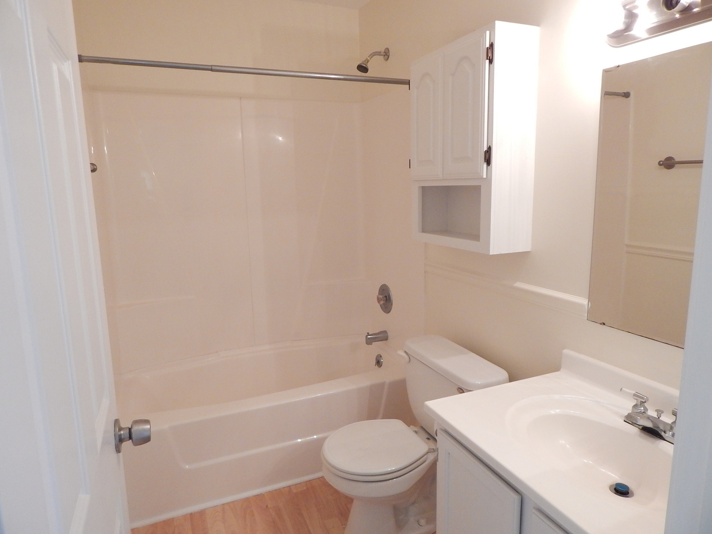 727 Nantucket Way, Island Lake, IL 60042