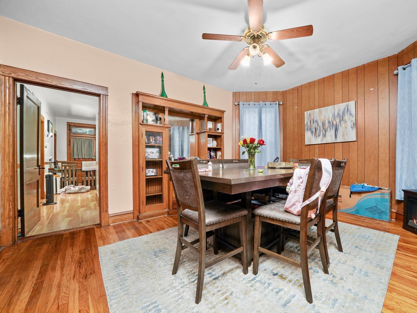 2131 N Springfield Avenue, Chicago, IL 60647