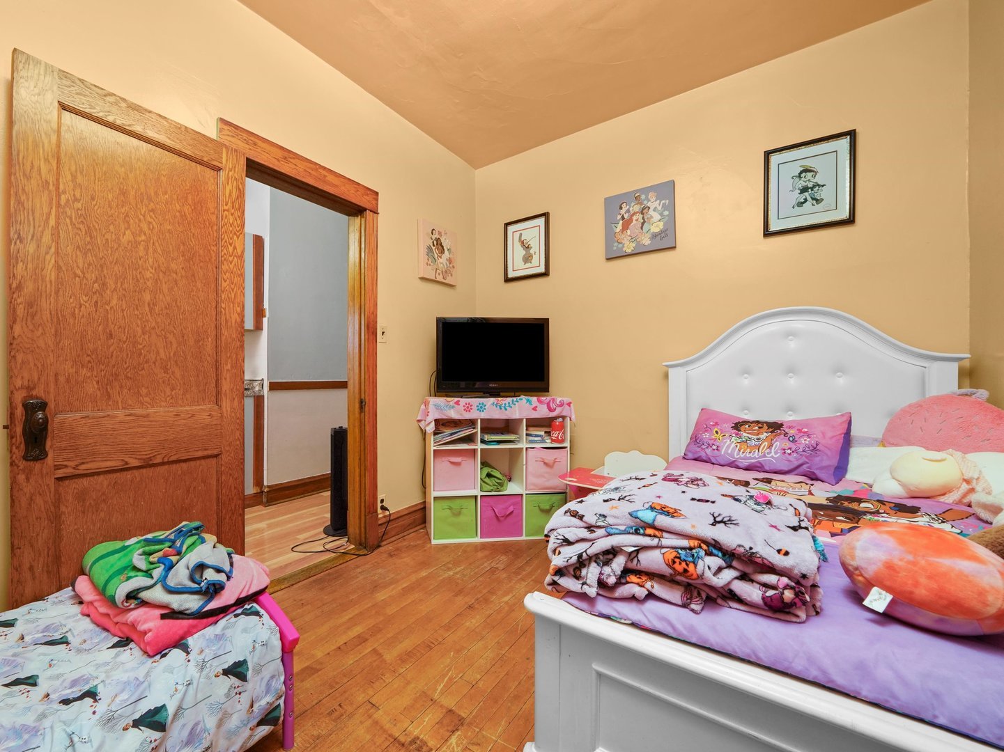 2131 N Springfield Avenue, Chicago, IL 60647