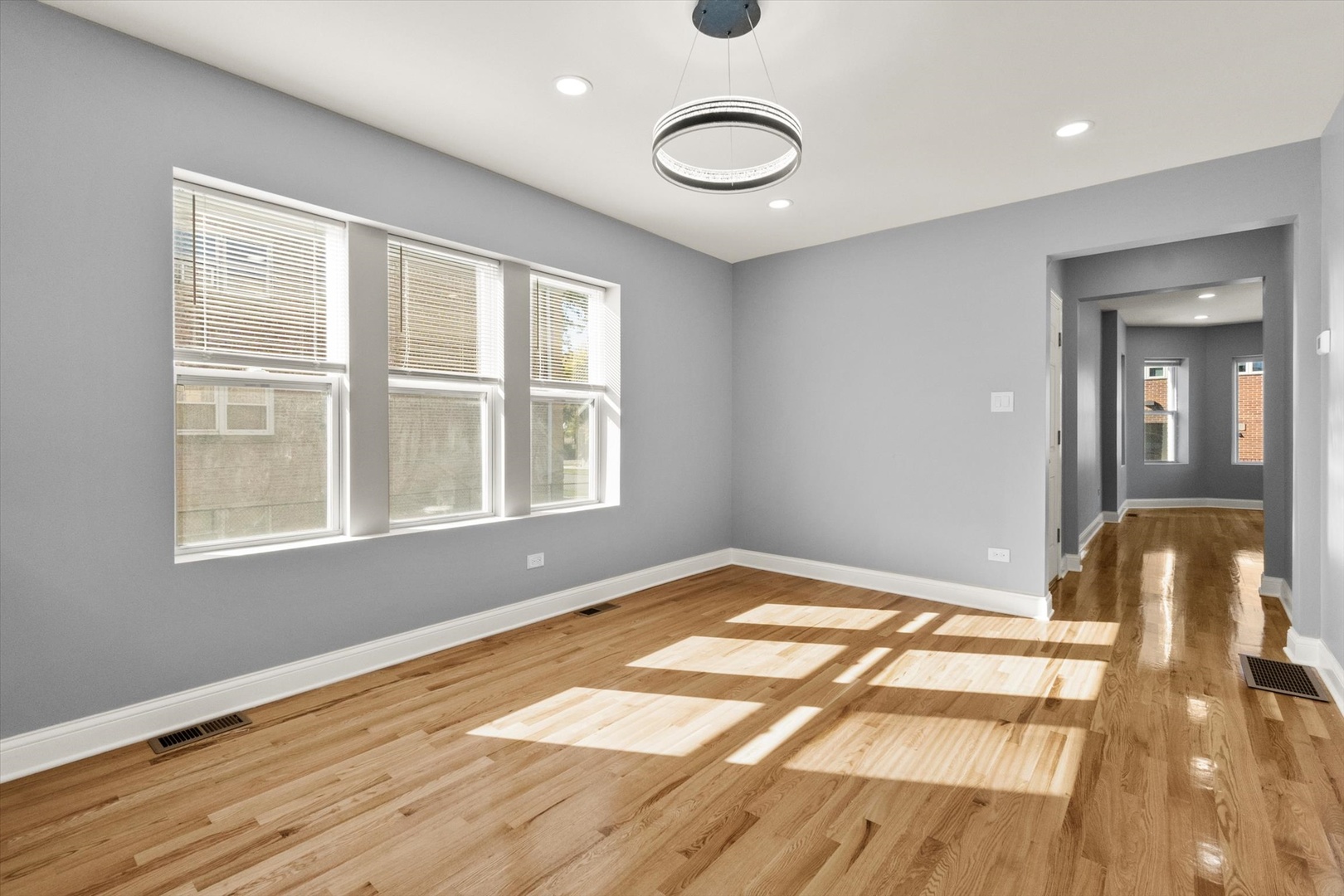 6147 S SEELEY Avenue, Chicago, IL 60636